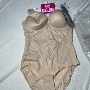 Built in bra body shaper